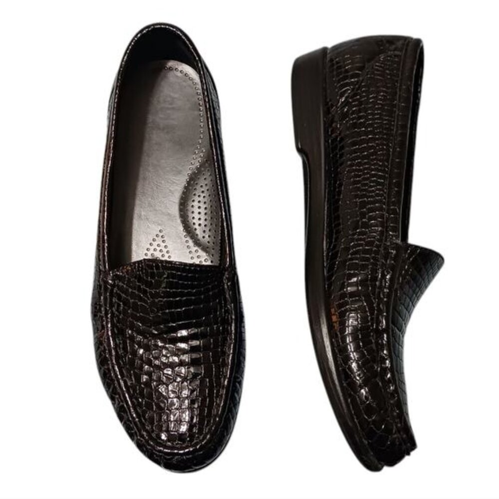 Black loafer SAS sz 9M crocodile print comfort slip-on Simplify loafer preppy